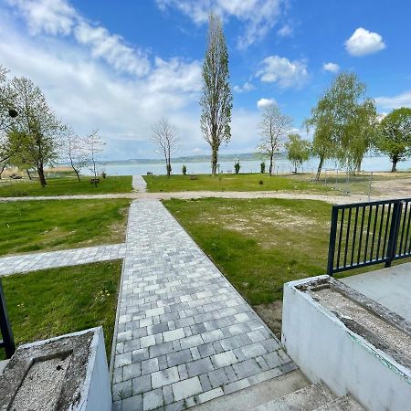 Siesta Apartman Balatonberény Exteriör bild