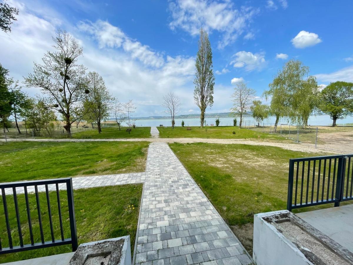 Siesta Apartman Lägenhet Balatonberény Exteriör bild